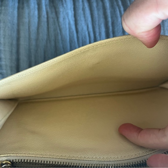 Louis Vuitton Sarah Azur Wallet - Picture 7 of 15